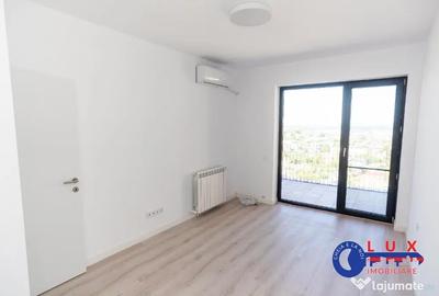 Apartament cu 2 camere semidecomandat în E3 - 9
