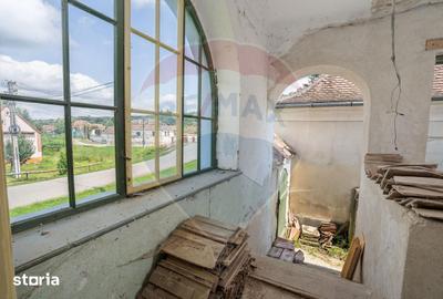 Casă cu 7 camere cu Teren 1600 Mp în Bruiu - 11