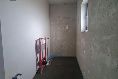 Casă cu 5 camere cu Teren 400 Mp în Iorga - 14