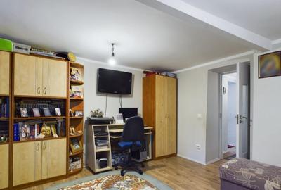 Casă cu 3 camere cu Teren 788 Mp în Gruia - 3