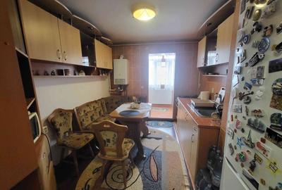 Apartament cu 3 camere decomandat în Central - 8