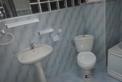 Casă cu 30 camere cu Canalizare în 13 Septembrie - 11