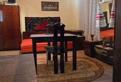 Vand casa la tara - 7