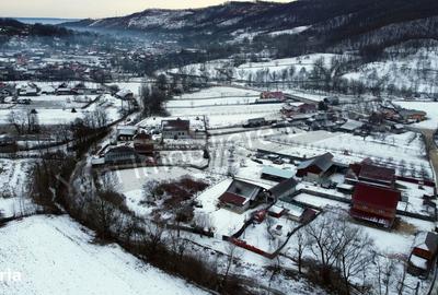 Casă cu 2 camere cu Teren 400 Mp în Băiculești - 1