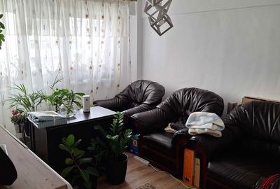 Apartament cu 4 camere decomandat în Central - 4