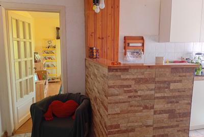 Apartament cu 3 camere decomandat în Central - 3