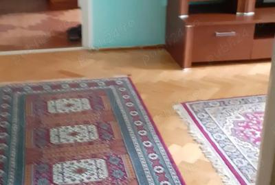 Inchiriez apartament in Resita 2 camere vis-a-vis de Universitate - 2