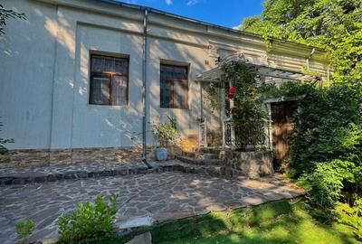 Spre Vânzare Proprietate remarcabilă cu 6 camere în inima Iașului ! - 6