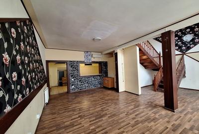 Spațiu comercial, de 90 mp, în Central - 5