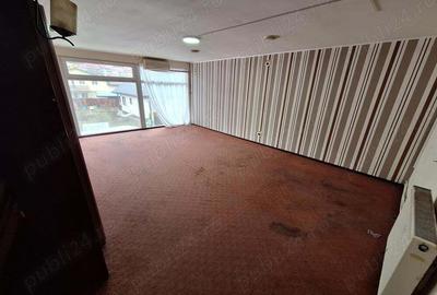 Ofer spre vanzare un imobil cu destina?ie spa?iu comercial stradal, situat pe Strada Progresului Nr. - 1
