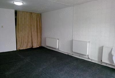 Spațiu comercial, de 35 mp, în 1 Mai - 6