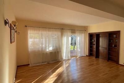 Casă în stil mediteranean, plină de lumină și farmec, cu grădină frumoasă Casă în stil mediteranean, plină de lumină și farmec, cu grădină frumoasă - 8