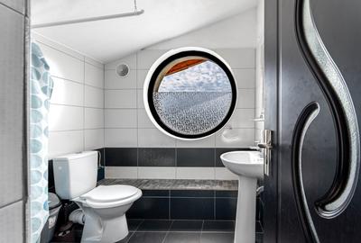 Vila turistica cu 8 camere + casute A-frame, teren 5575 mp Calimanesti, VL - 18