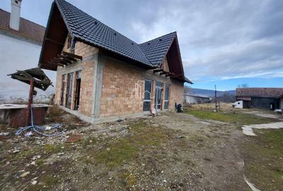 Casa de vanzare Bradeni (zona lacuri pescuit) - 3