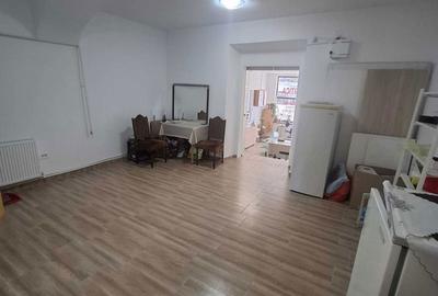 Casă cu 2 camere în Piața Unirii - 4