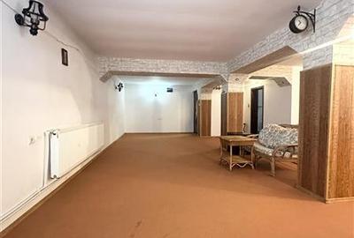Casă individuală cu 5 camere cu Canalizare în Central - 11