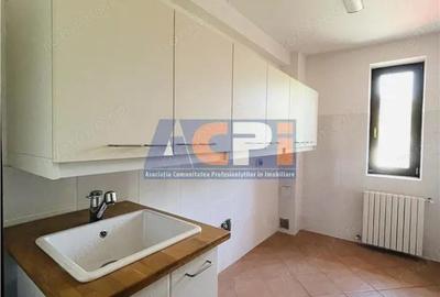 VANZARE CASA VILA 6 CAMERE 652 mp TEREN ZONA SISESTI SECTOR 1 - 16