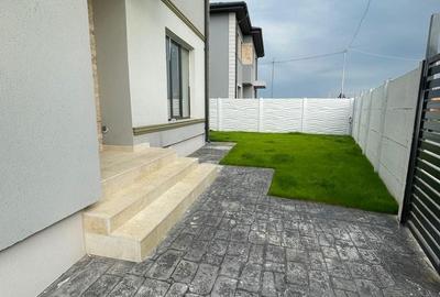 Casă cu 4 camere cu Teren 330 Mp în Central - 14