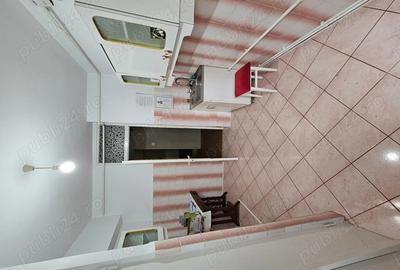 Apartament cu 3 camere decomandat în Central - 1