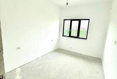 Casă cu 4 camere cu Teren 430 Mp în Cumpăna