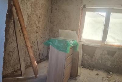 Casă cu 1 camere cu Teren 1500 Mp în Central - 4