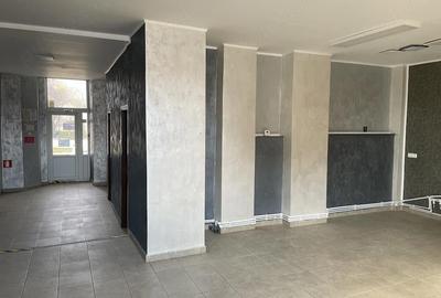 Spațiu comercial, de 60 mp, în Central - 3