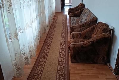 Casă cu 4 camere cu Teren 2000 Mp în Grădinile - 3
