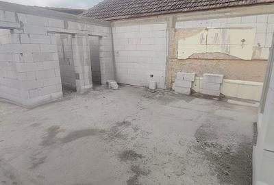 Casă cu 3 camere cu Teren 1135 Mp în Zimandu Nou - 11