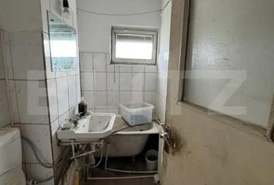 Apartament cu 2 camere semidecomandat în Micro 15
