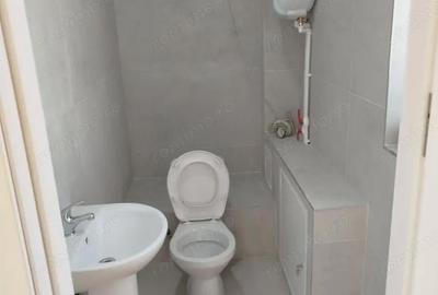 Spațiu comercial, de 88 mp, în P-ța Victoriei