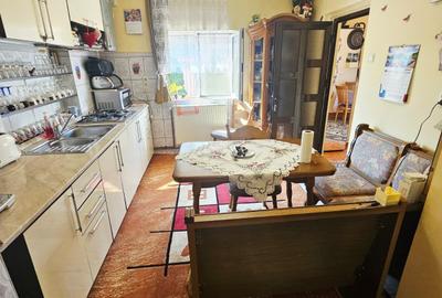 Casă spațioasă cu 9 camere în Strejnicu – pentru locuință, birouri - 40