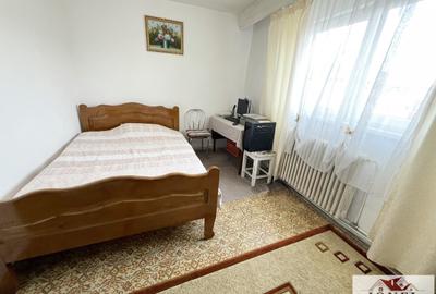 Apartament cu 2 camere semidecomandat în Cetate - 2