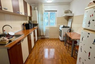 Apartament cu 3 camere decomandat, mobilat în Între Lacuri - 2