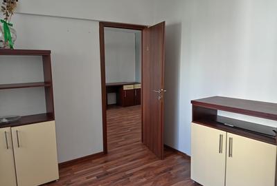 Apartament cu 4 camere decomandat în Moșilor - 12