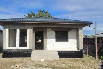 Casă cu 3 camere cu Teren 364 Mp în Strejnicu - 309
