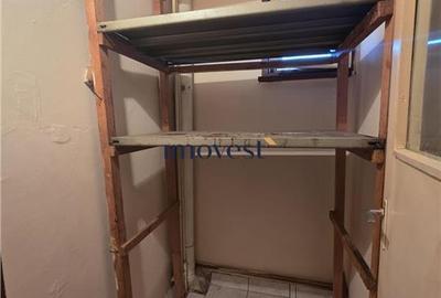 Apartament cu 3 camere semidecomandat în Micro 16 - 8