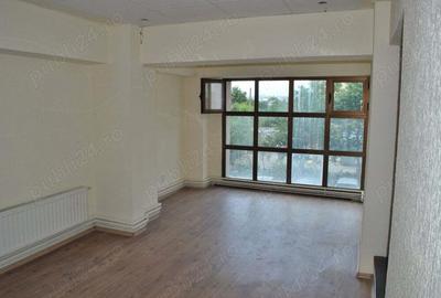 Inchiriez spatiu comercial 18,21,24 mp - 3