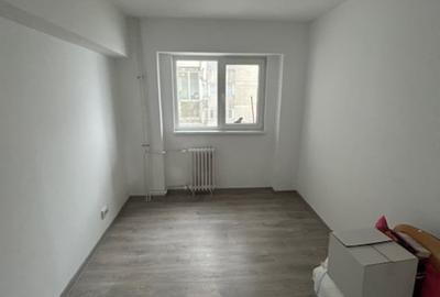 Apartament cu 4 camere decomandat în Rahova - 2