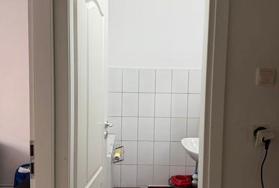 Spațiu comercial, de 40 mp, în Florilor - 4