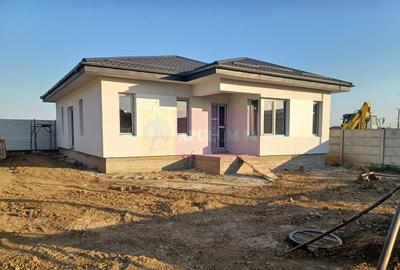 Casă cu 4 camere cu Teren 430 Mp în Central - 3