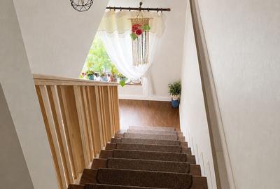 Casă cu 3 camere cu Teren 3350 Mp în Gura Văii - 17