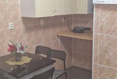 Apartament cu 2 camere decomandat în Central - 2