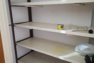 Apartament cu 4 camere semidecomandat în Apărătorii Patriei - 2