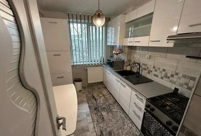 Vand apartament cu 3 camere in Barlad - 8