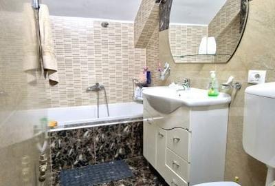 Apartament cu 2 camere semidecomandat, mobilat în Mărăști