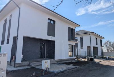 Casă individuală cu 4 camere cu Canalizare în Tamași - 3