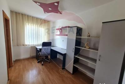 Apartament cu 4 camere decomandat în Obor - 10
