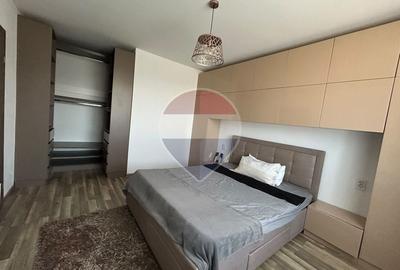 Apartament cu 2 camere semidecomandat, mobilat în Florești