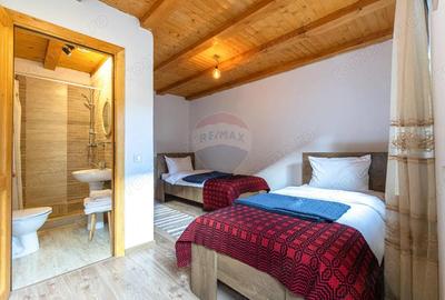 Casa / Vila cu 7 camere de vanzare - 7