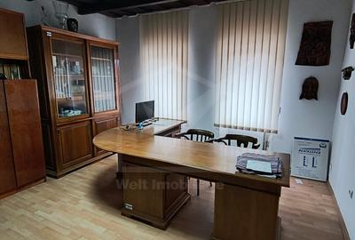 Casă individuală cu 6 camere cu Canalizare în Dâmbul Rotund - 1